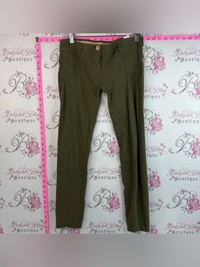 Freddy Olive Green Stretch Casual Pants Booty Scrunch Latex Band Inside
